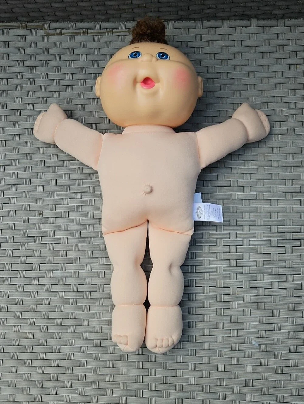 Vintage 2017 Cabbage Patch Kids Soft Plush Baby Doll  Blue Eyes in Tan Skin Tone